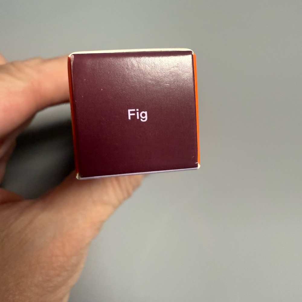 Kulti Lassi Lips Staining Lip Oil Fig - Picture 3 of 4